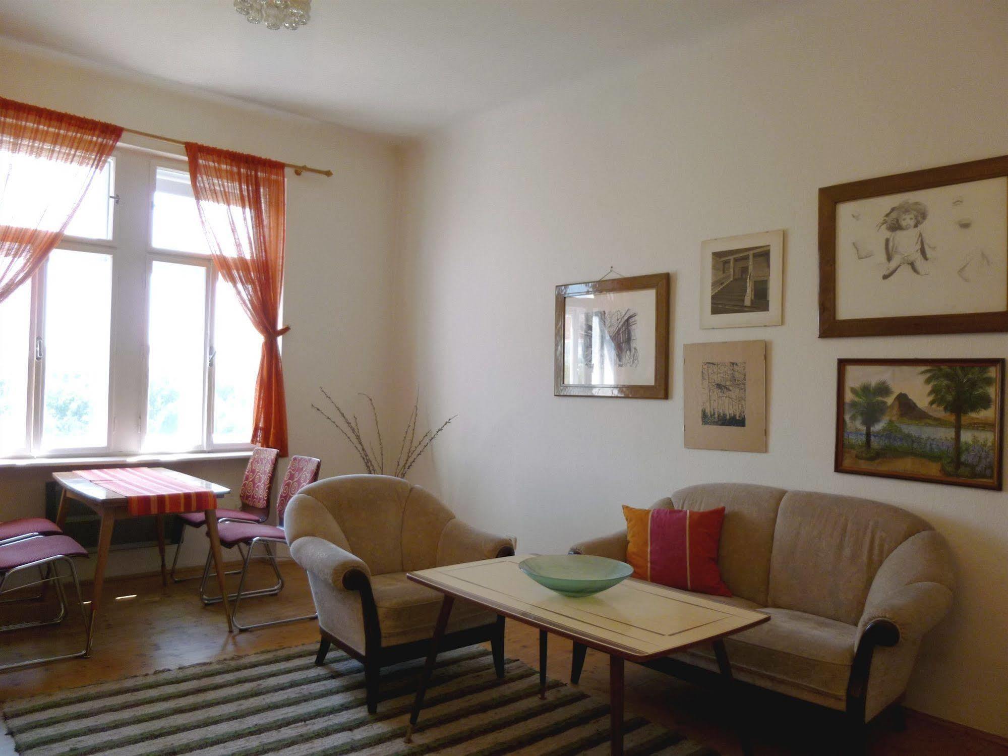 Haus Max 2*