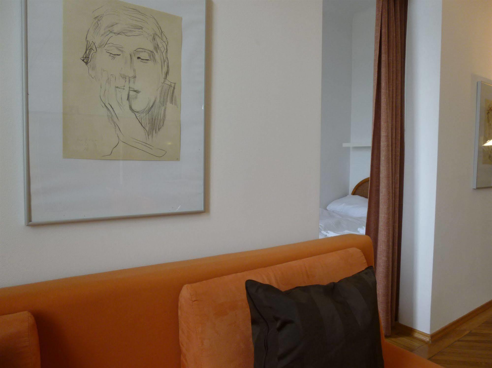 Haus Max 2* Wien